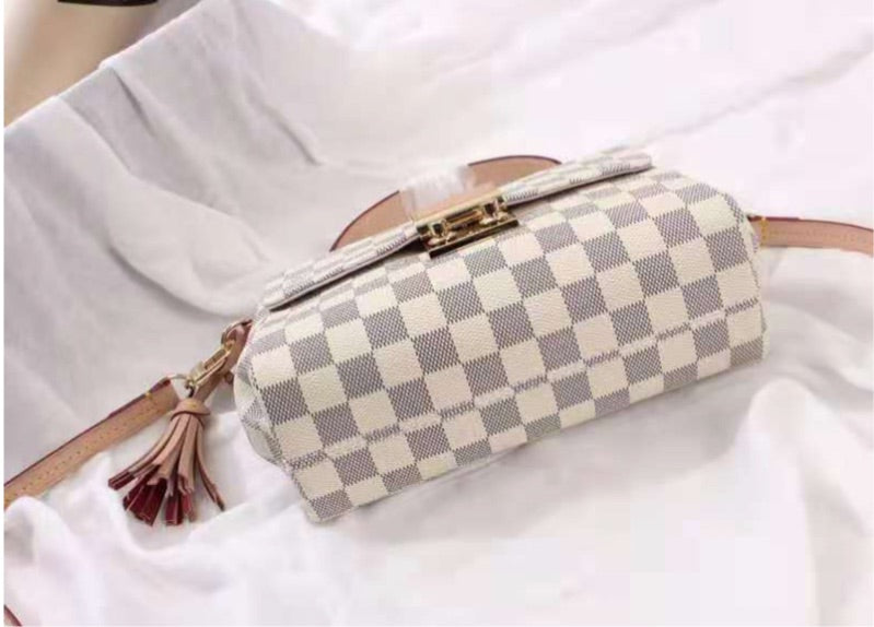 SALE !!! Leather woman handbags on sale